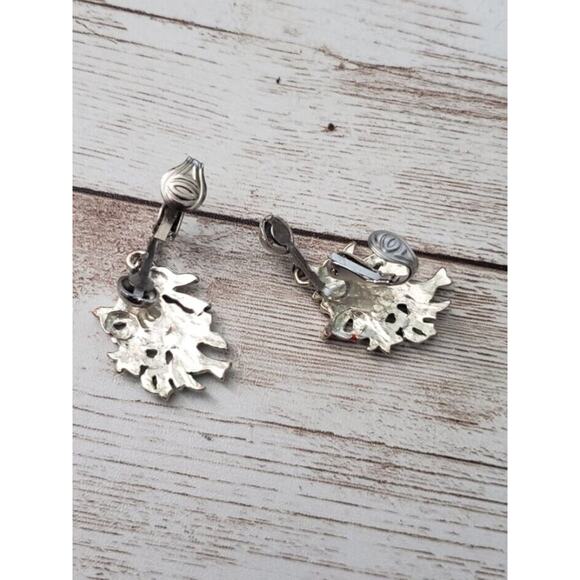 Vintage Clip On Earrings - Christmas Bells & Bow 1.5" - Picture 7 of 7